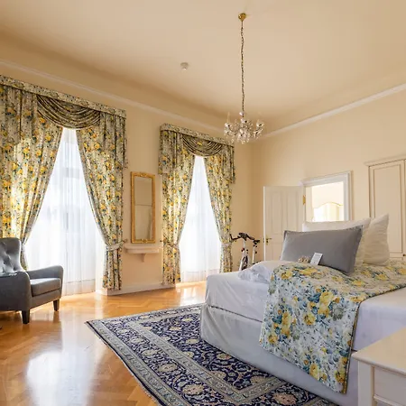 Bad Neustadt Hotel 4*