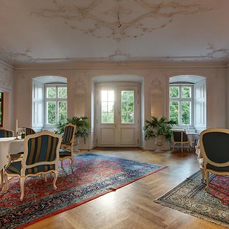 슐로스호텔 바드 노이슈타트 4*